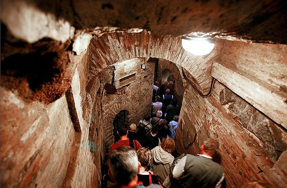 Rome Catacombs & Hidden Gems Small-Group Tour — photo 3