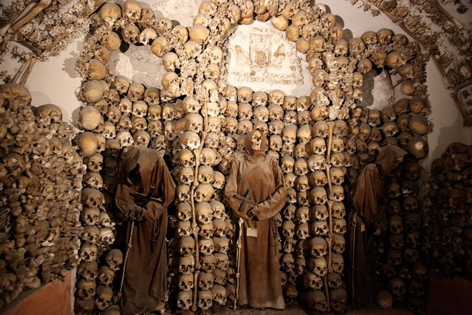 Rome Catacombs & Hidden Gems Small-Group Tour — photo 4